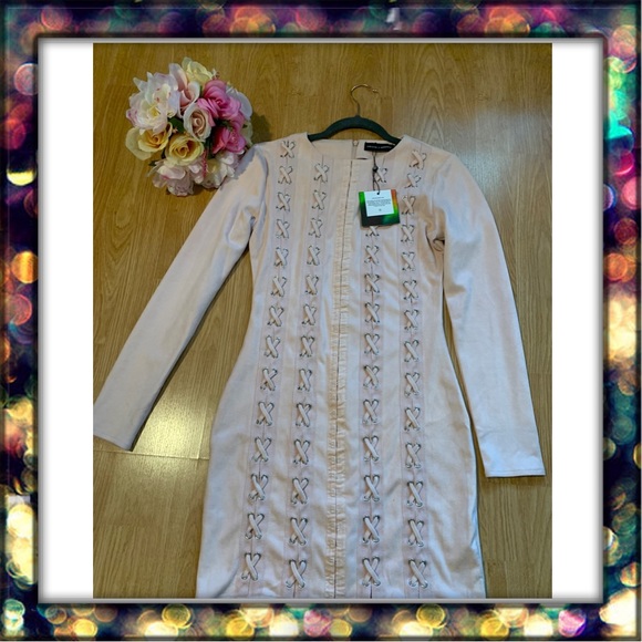 {Missguided}Carli Bibel Suede Eyelet Bodycon dress - Picture 4 of 15